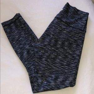 Lulu luemon leggings! Size 2